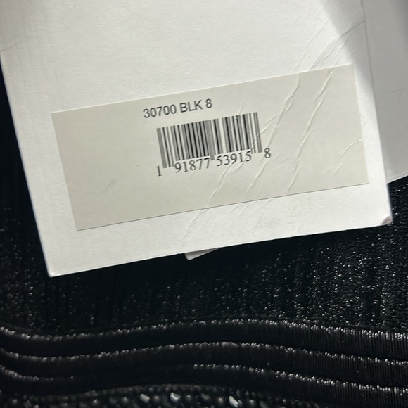 Mac Duggal 30700 NWT SHIMMERING PLEATED A-LINE 3/4 SLEEVE GOWN - Picture 14 of 16